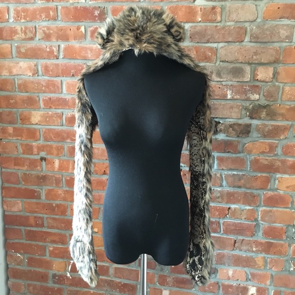 Authentic leopard Spirit Hood